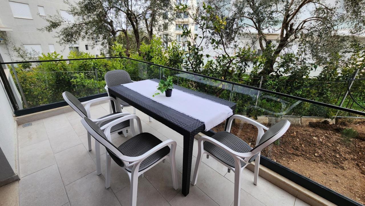 Solar Rooms And Apartments 希马拉 外观 照片