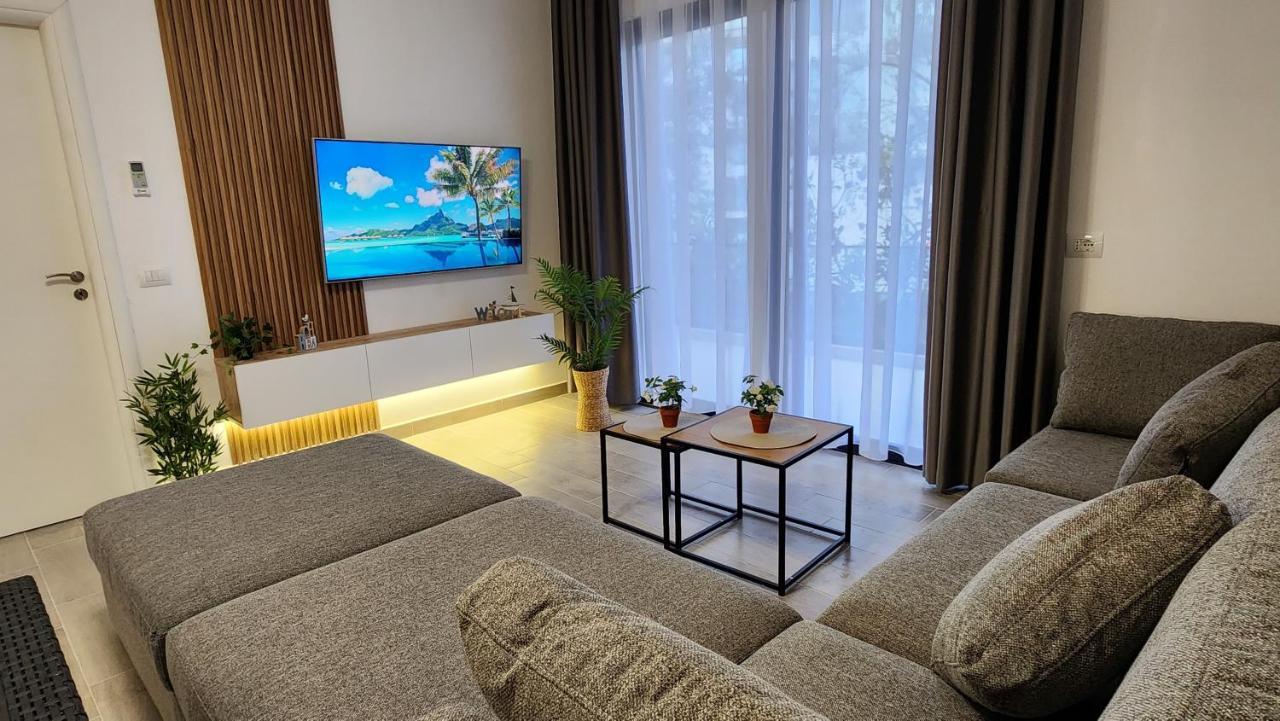 Solar Rooms And Apartments 希马拉 外观 照片