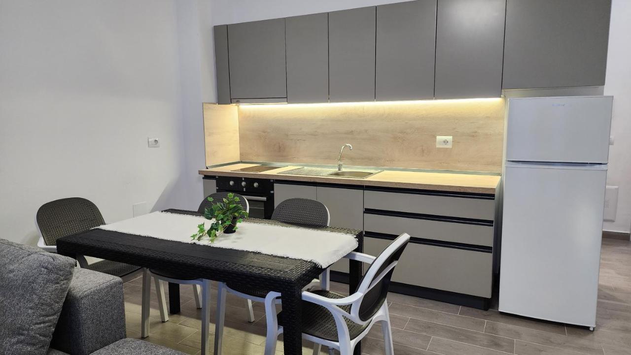 Solar Rooms And Apartments 希马拉 外观 照片